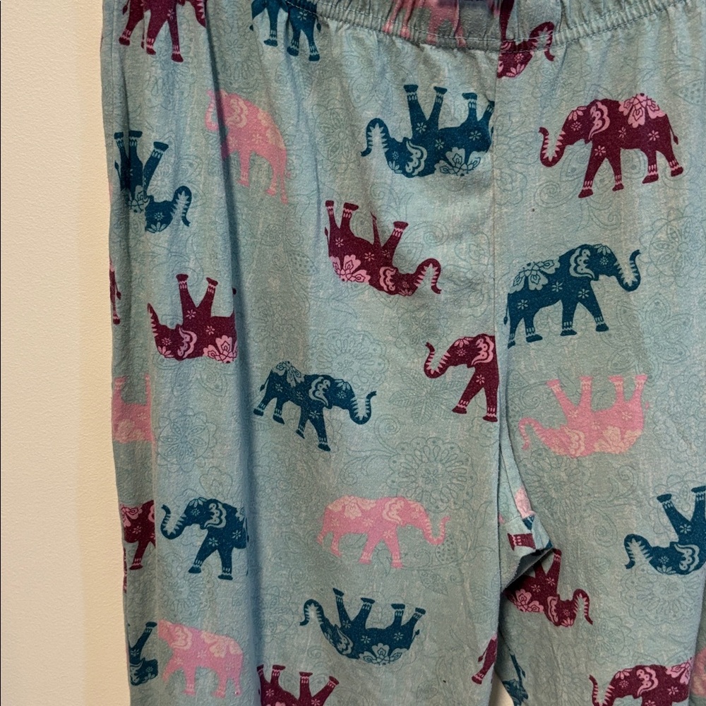 Secret Treasures Elephant Print Lounge Shorts - Picture 3 of 4